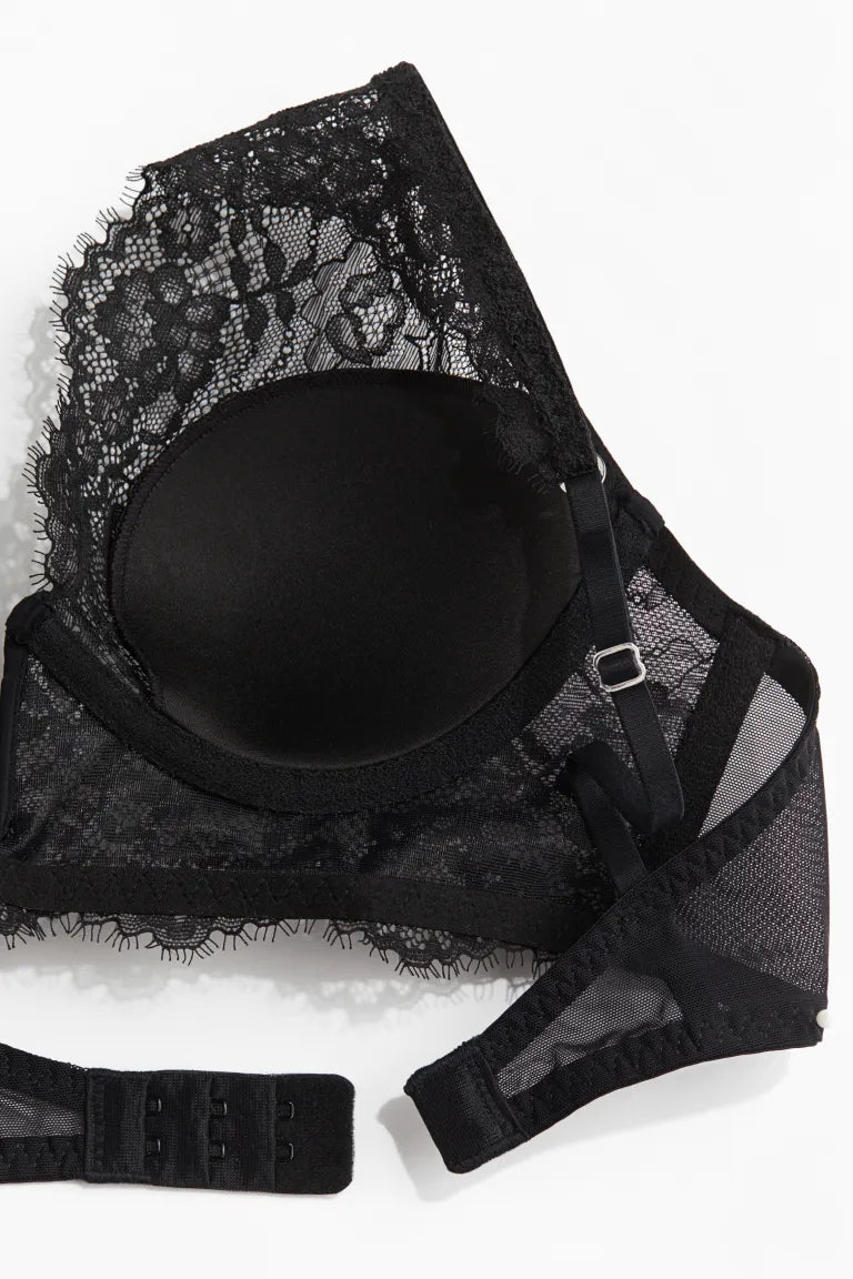 Padded underwired lace bra